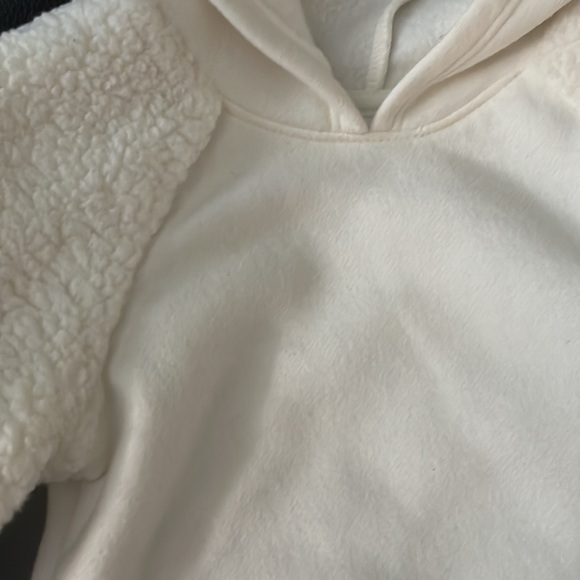 Okie dokie sweat shirt with hood size 2T carters hat 12-24 months - Picture 3 of 4